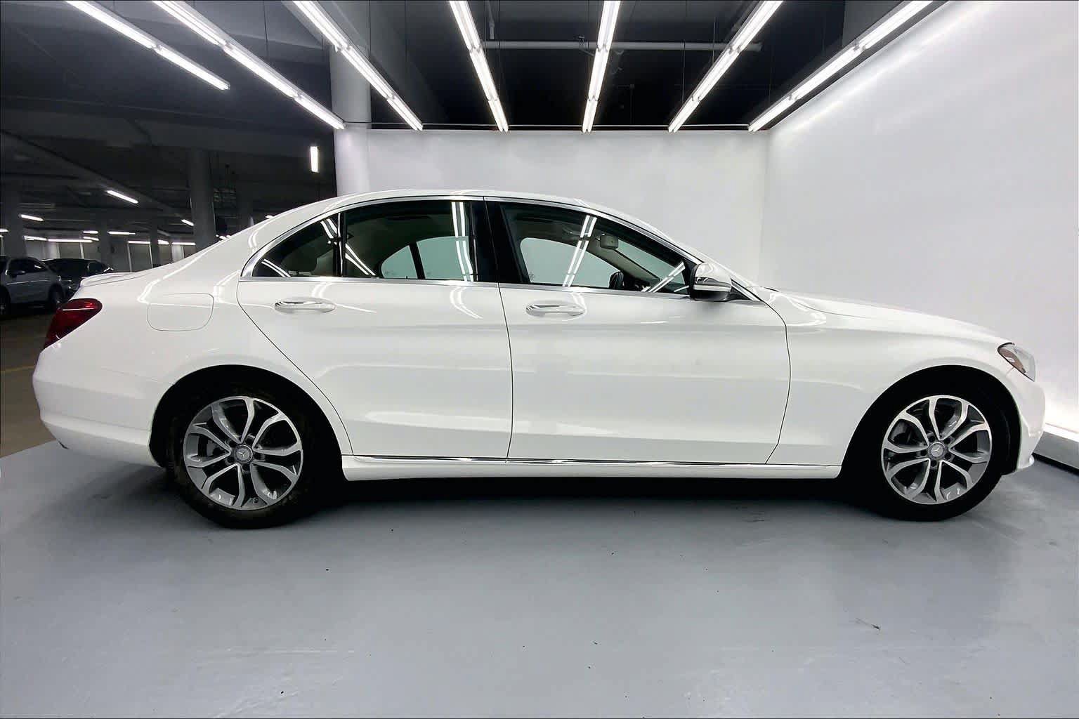 Used 2016 Mercedes-Benz C 300 Sedan image 5