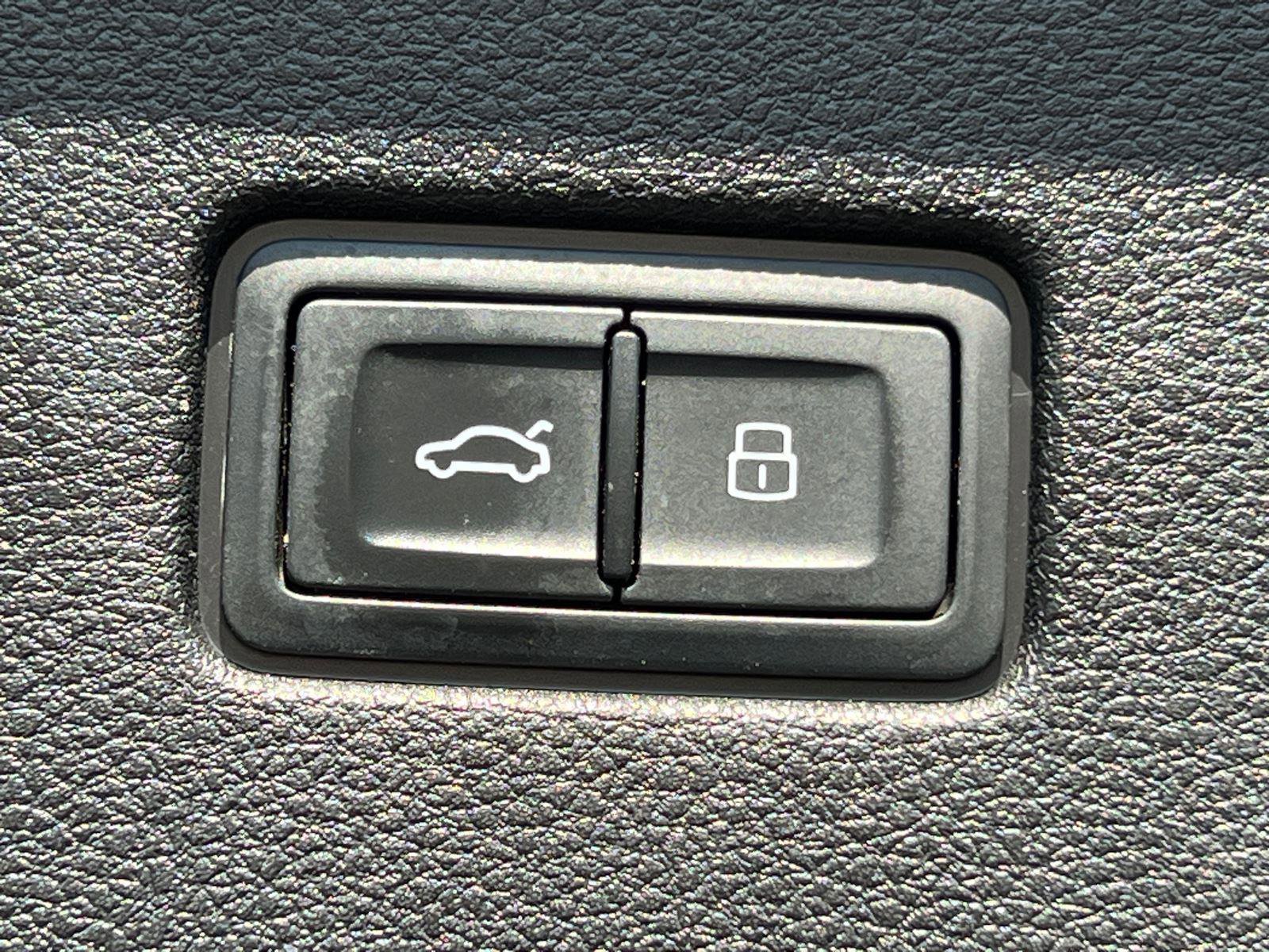 Used 2021 Audi Q8 Premium Plus w/ Premium Plus Package image 20