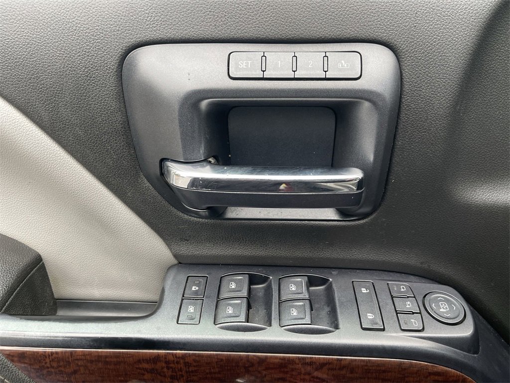 Used 2015 GMC Sierra 3500 SLT w/ Duramax Plus Package image 21