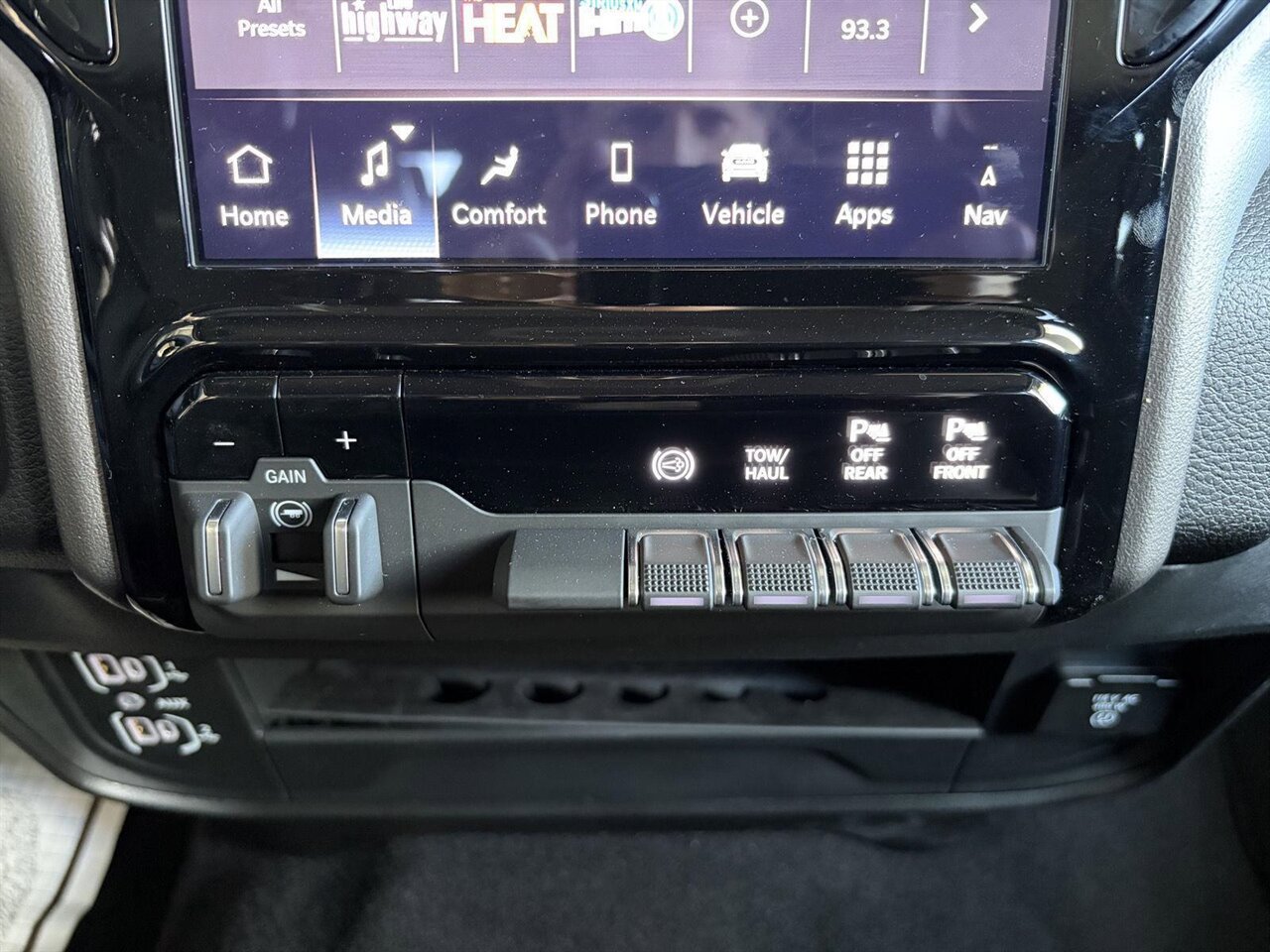 Used 2026 RAM 2500 Laramie image 30