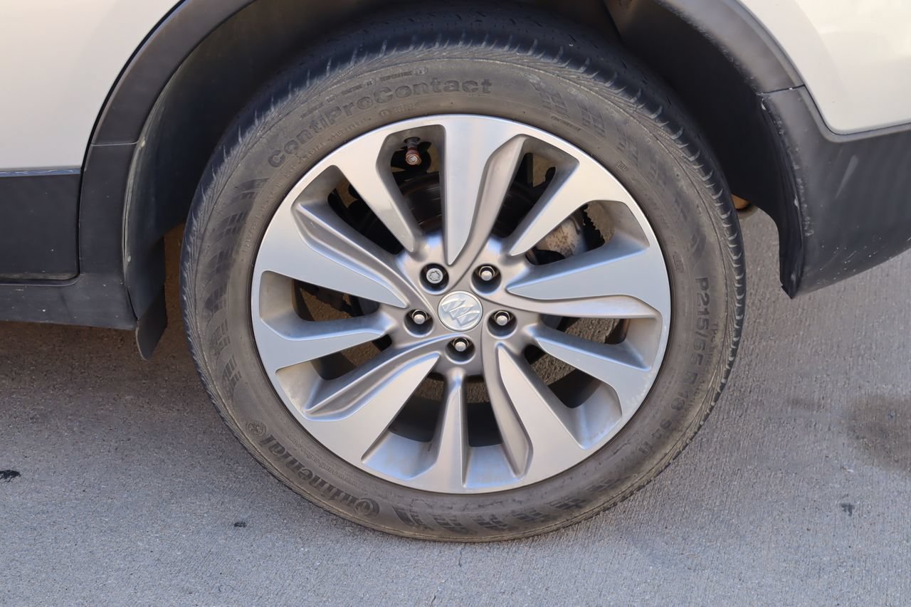 Used 2020 Buick Encore Preferred FWD image 23