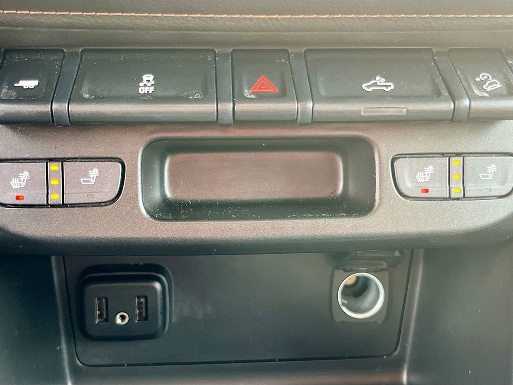 Used 2022 GMC Canyon AT4 image 19