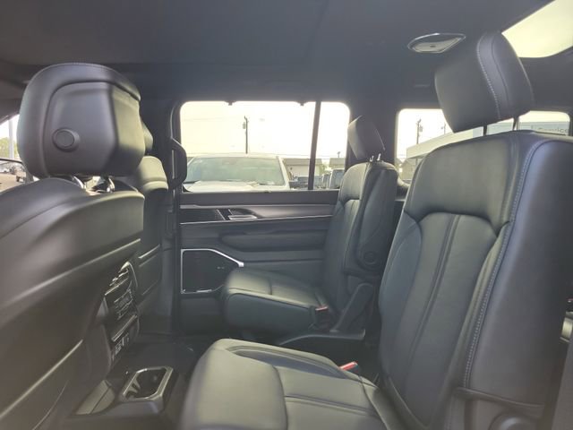 New 2026 Jeep Grand Wagoneer Limited image 12