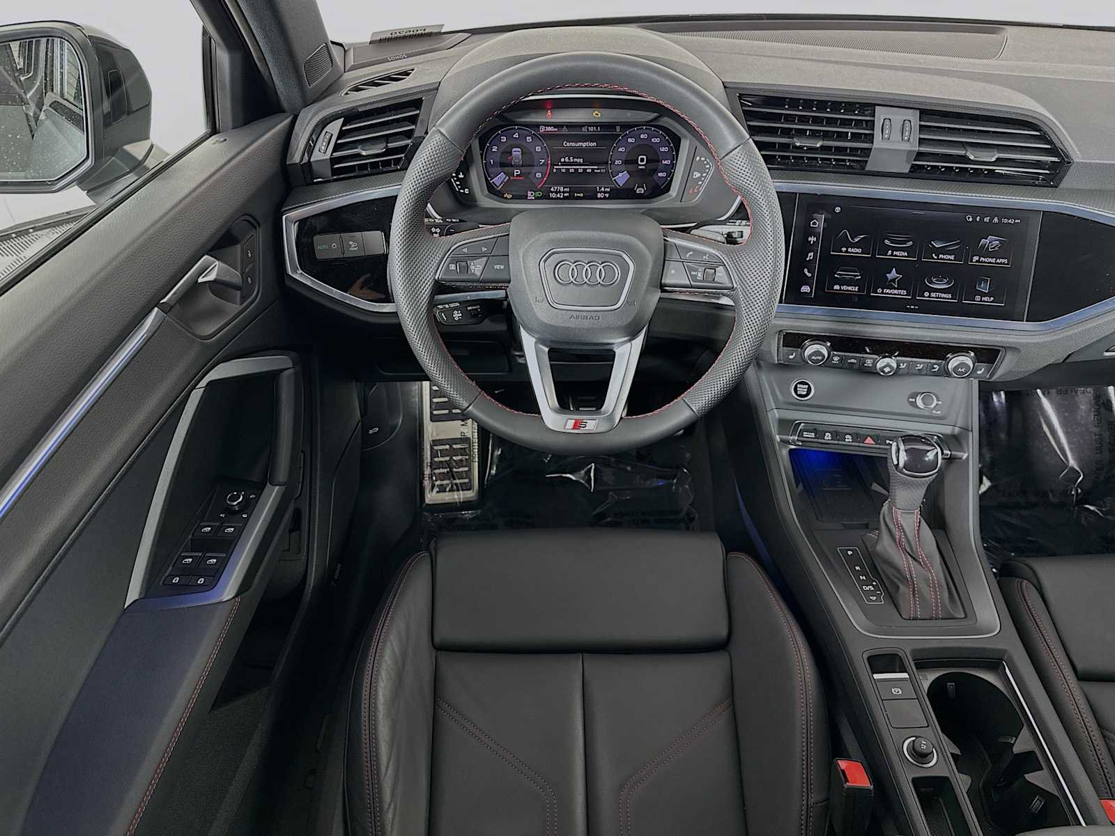 Certified 2025 Audi Q3 2.0T Premium Plus w/ Premium Plus Package image 20