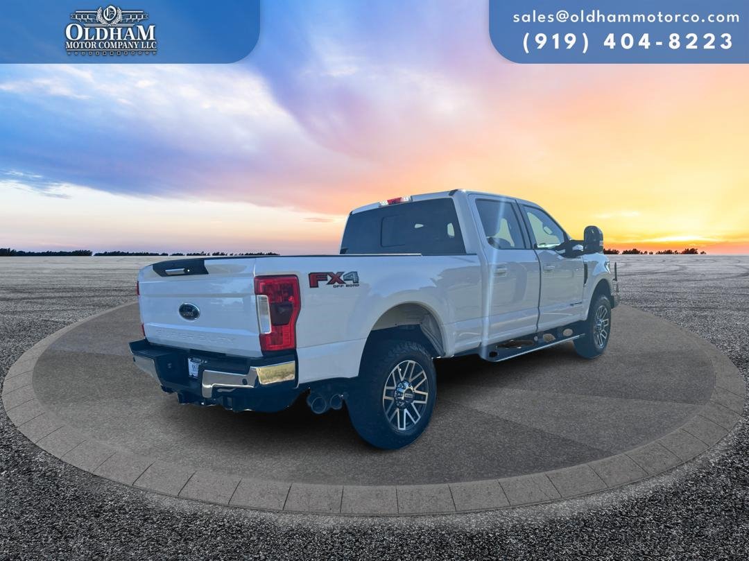 Used 2017 Ford F250 Lariat w/ Lariat Value Package image 3