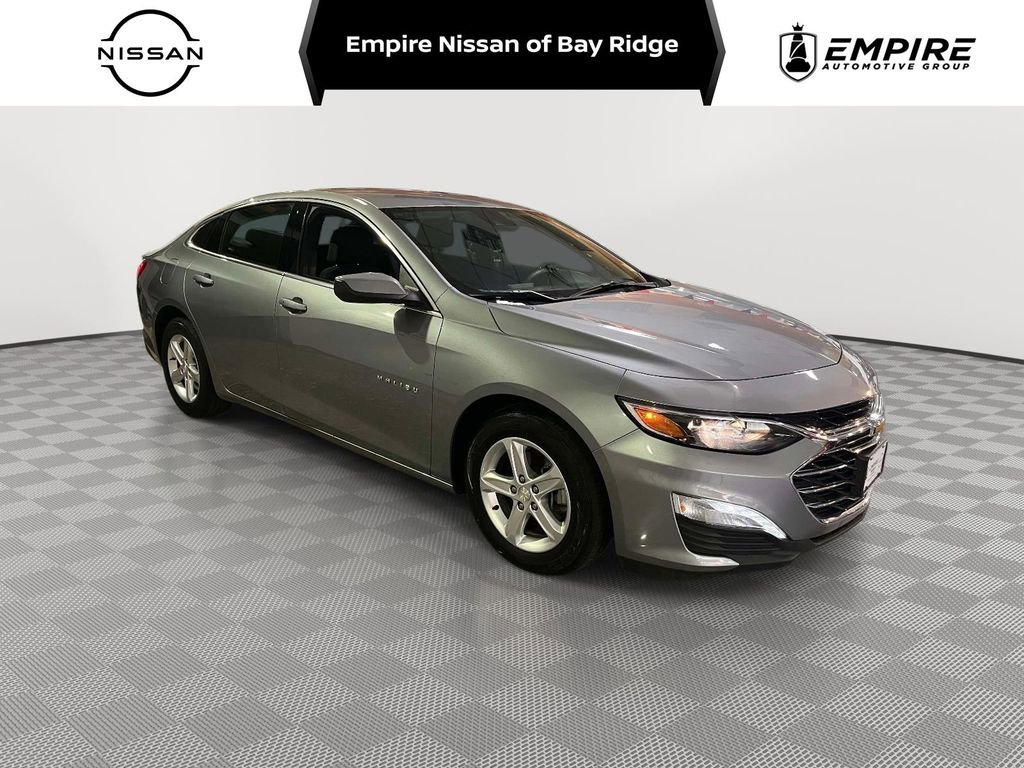 Used 2023 Chevrolet Malibu LT image 1