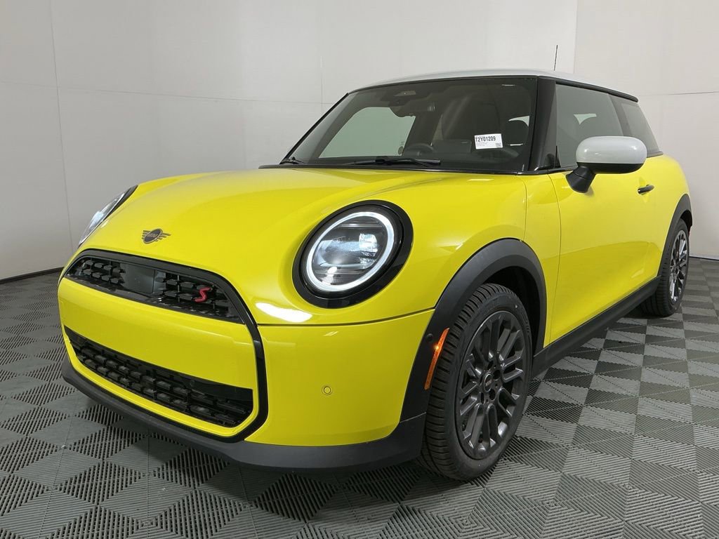New 2026 MINI Cooper S image 2