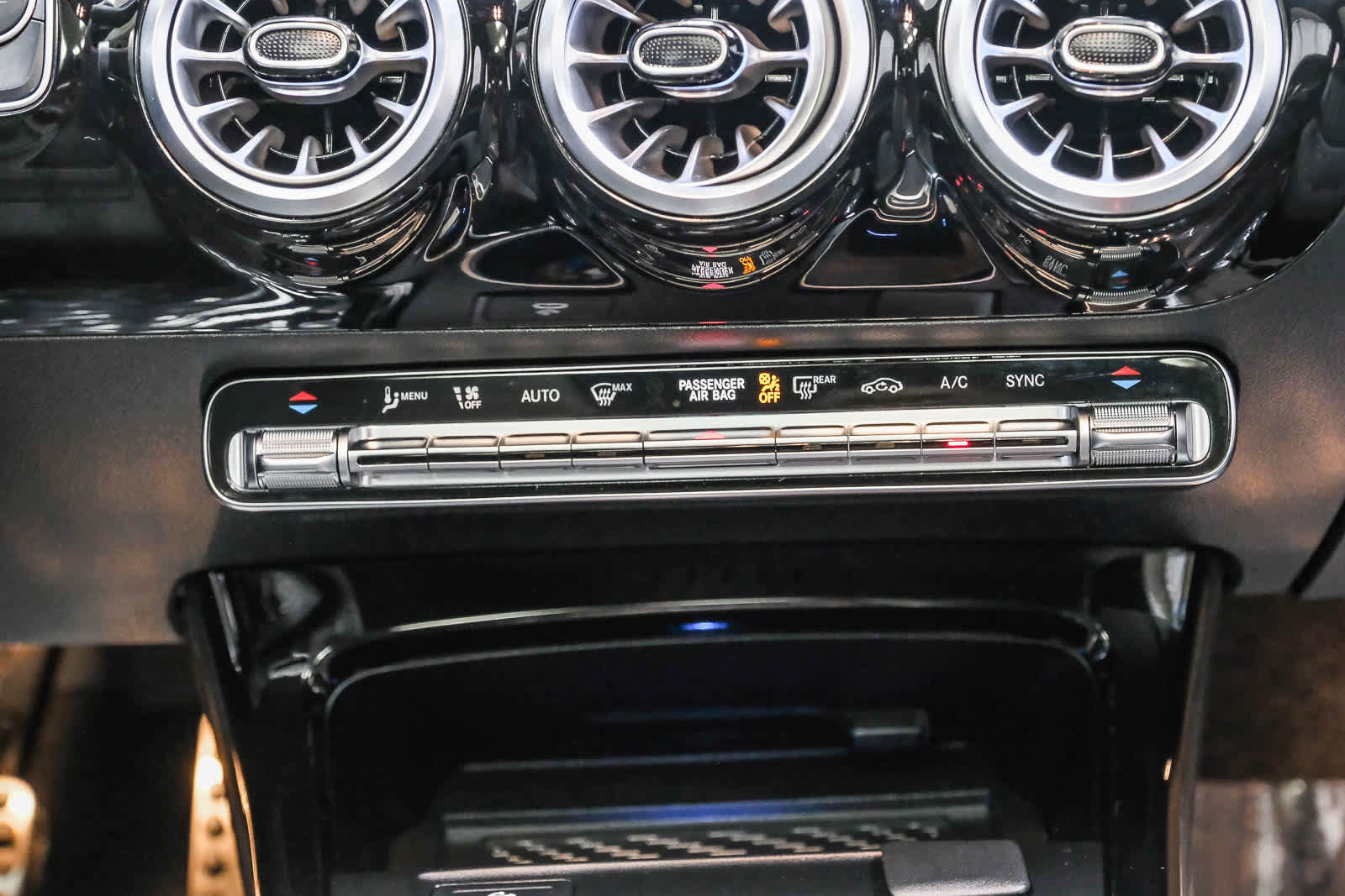 Certified 2024 Mercedes-Benz CLA 250 image 17