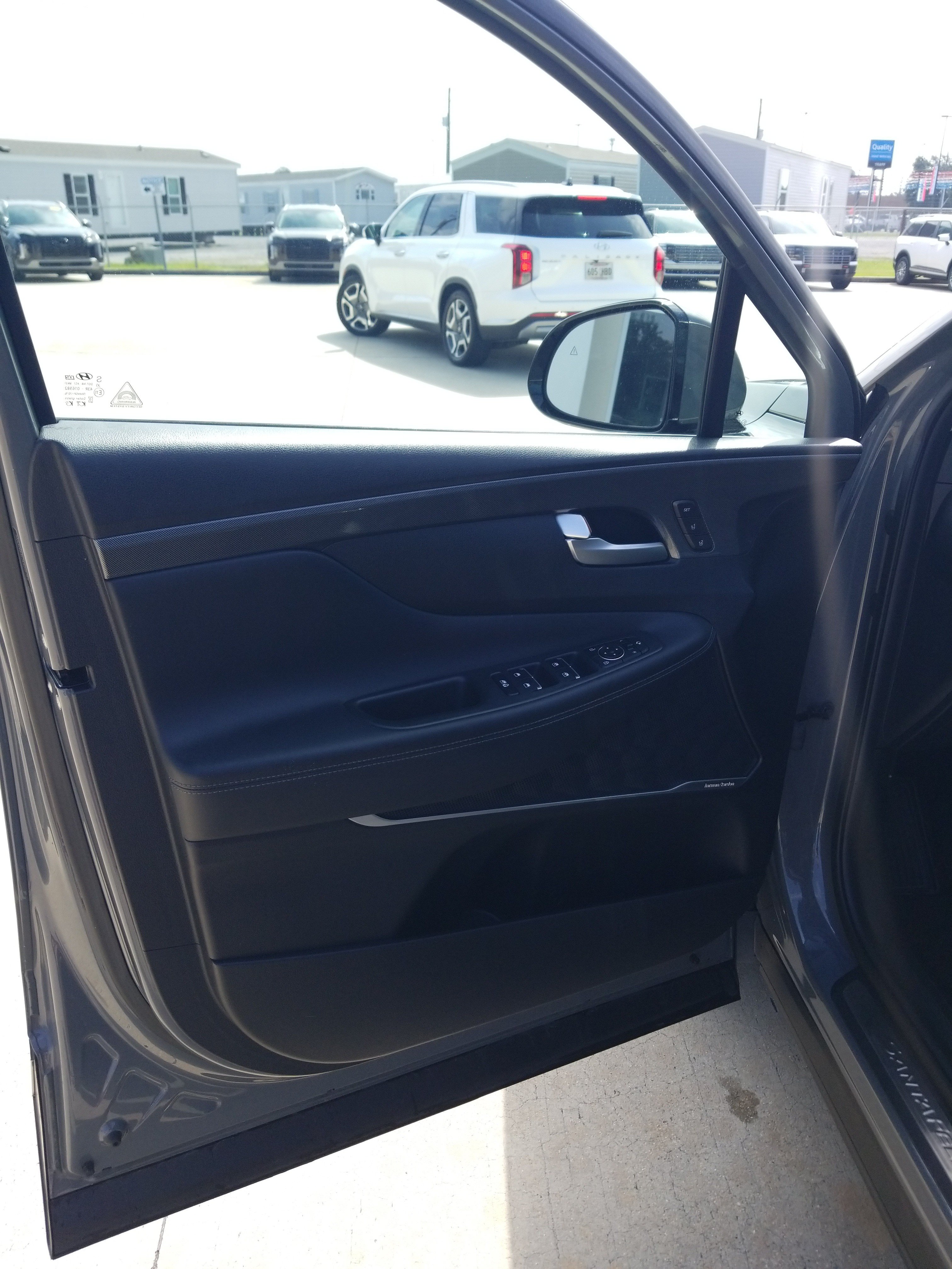 Used 2021 Hyundai Santa Fe Limited FWD image 9