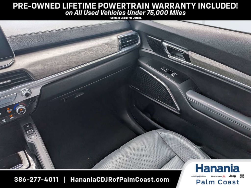 Used 2021 Kia Telluride SX w/ Towing Package FWD image 17