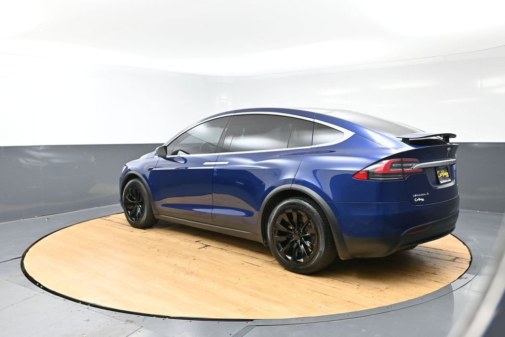 Used 2017 Tesla Model X 90D image 14