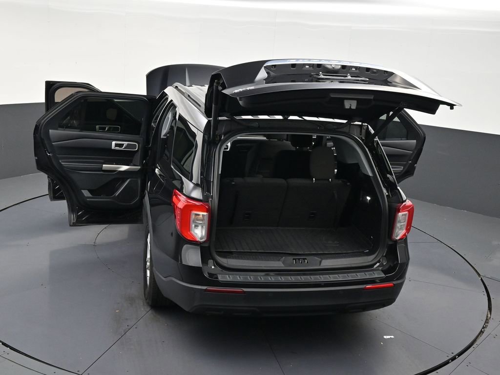 Used 2021 Ford Explorer XLT image 32