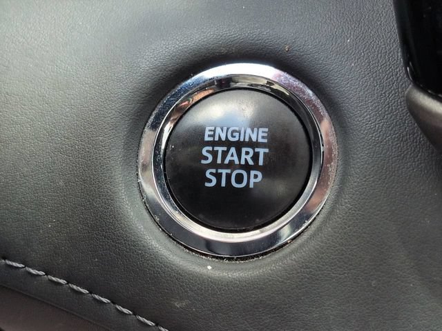 Used 2022 Toyota Highlander XLE AWD/4WD image 28