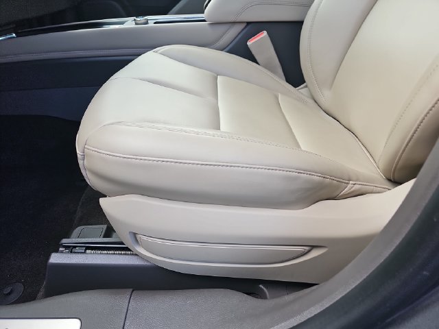 Used 2023 Lincoln Corsair FWD image 17