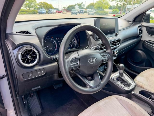 Used 2023 Hyundai Kona SEL FWD image 8