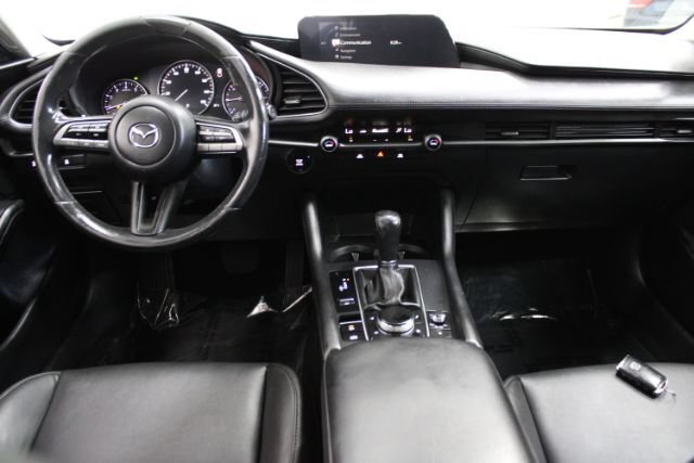 Used 2023 MAZDA MAZDA3 s FWD image 2