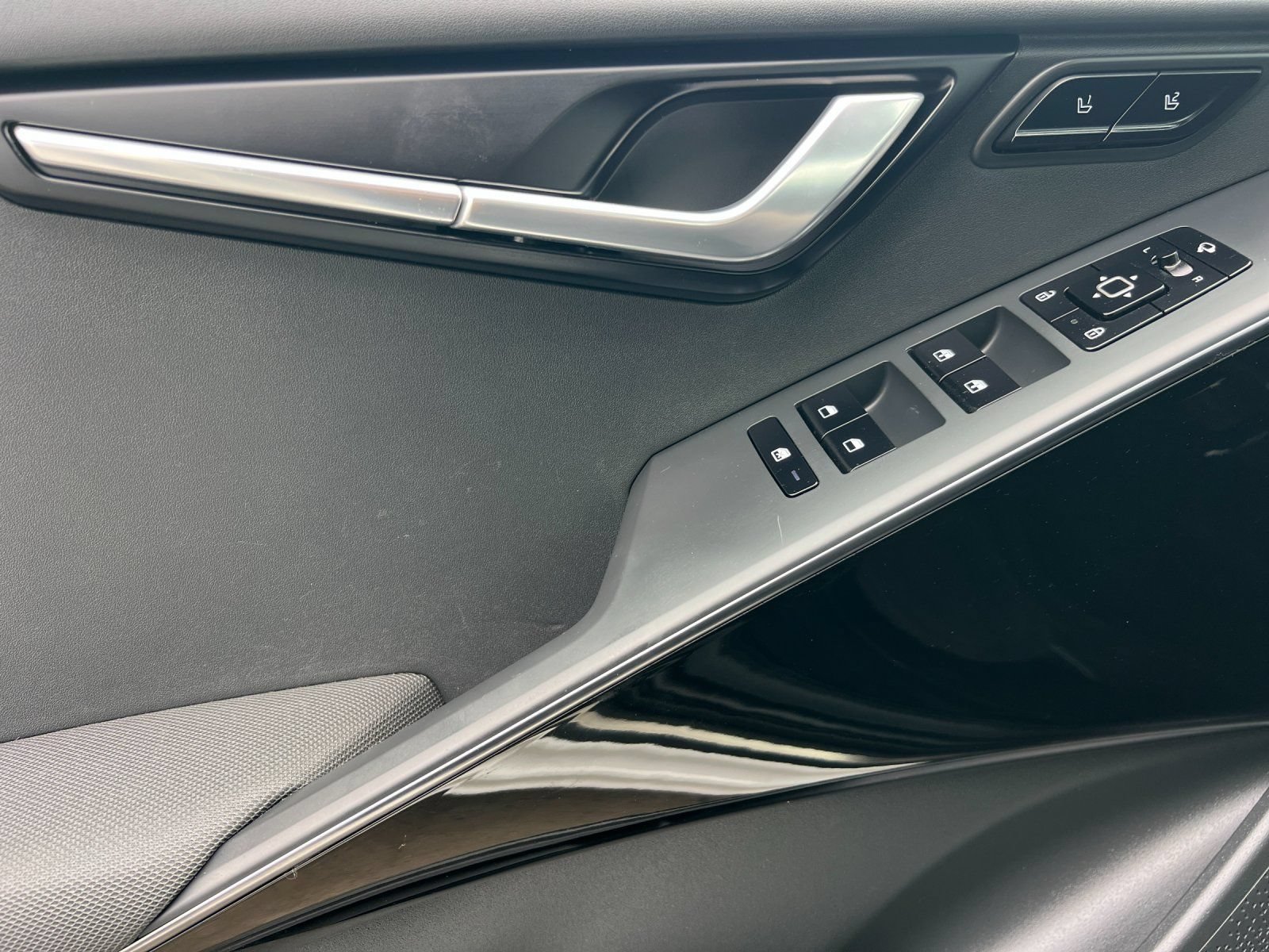 Used 2024 Kia Niro Wave FWD image 10