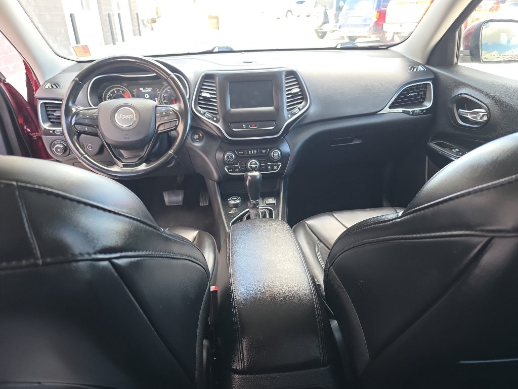 Used 2020 Jeep Cherokee Latitude Plus AWD/4WD image 9