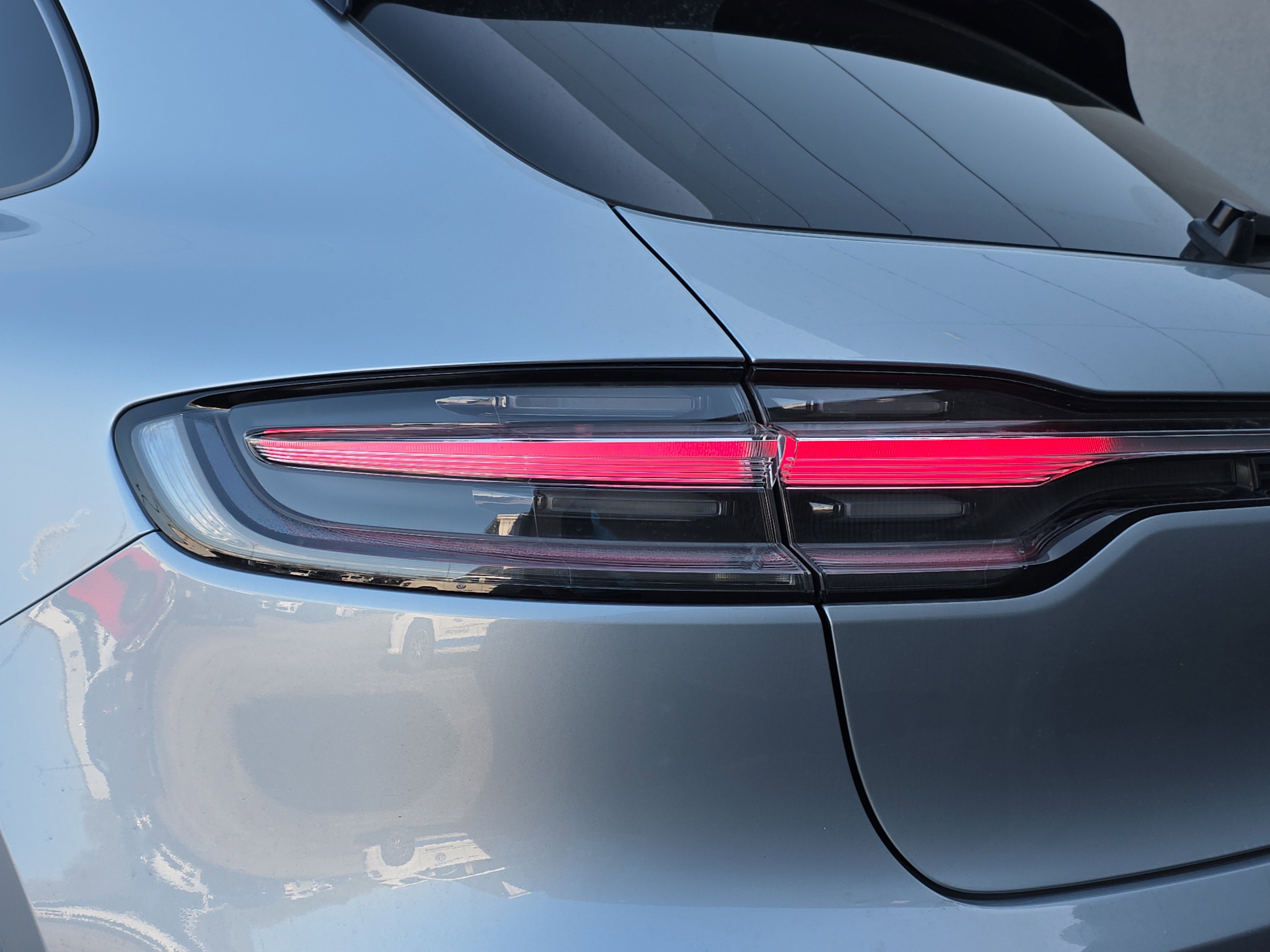 Used 2025 Porsche Macan GTS image 13