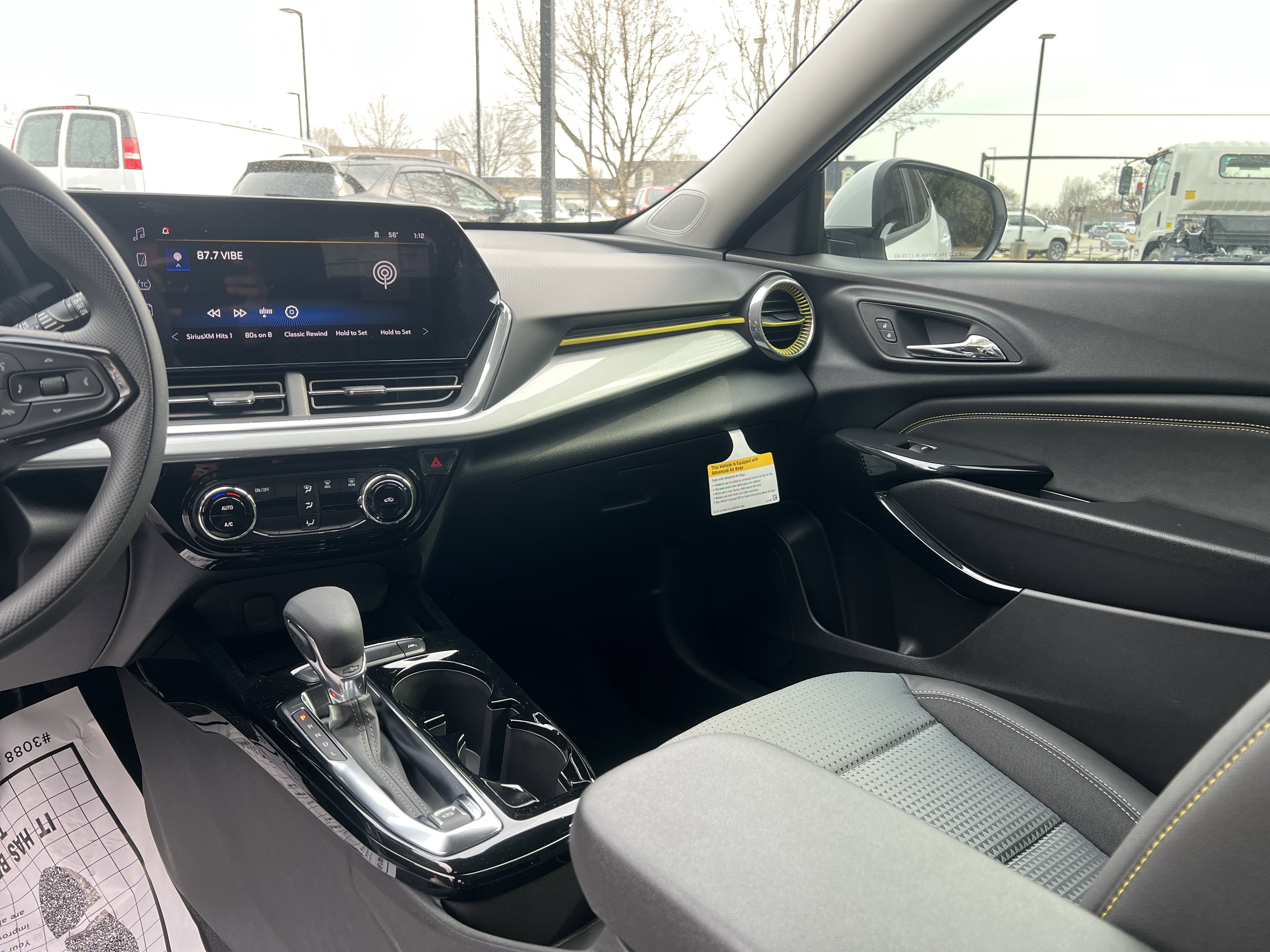 New 2026 Chevrolet Trax LT w/ Sunroof Package image 24