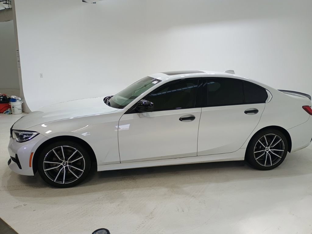 Used 2021 BMW 330i xDrive Sedan w/ Convenience Package AWD/4WD image 4