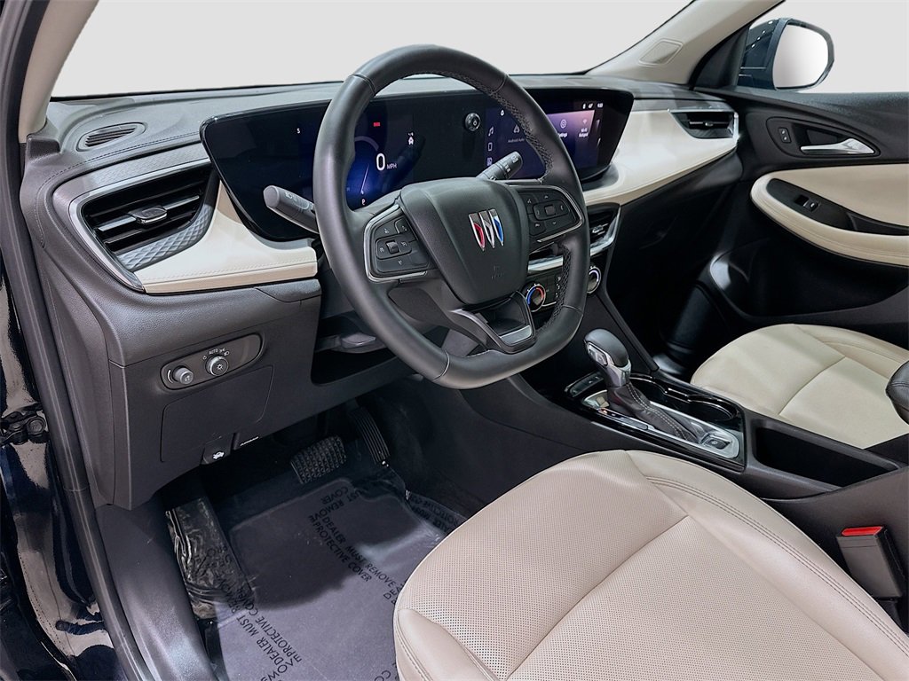 Used 2025 Buick Encore GX Sport Touring image 9