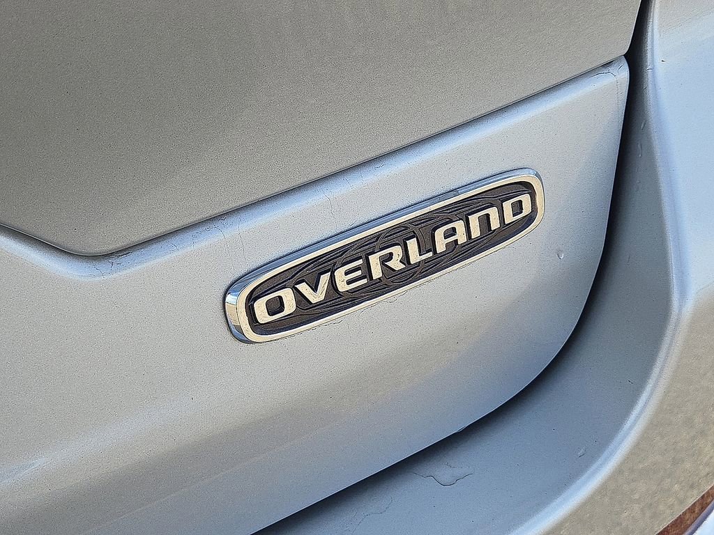 Used 2023 Jeep Grand Cherokee Overland w/ Luxury Tech Group IV image 15