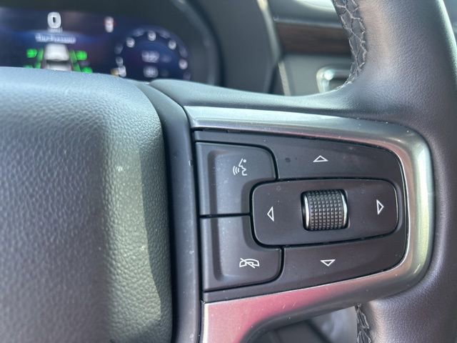 Used 2024 Chevrolet Suburban Premier image 19