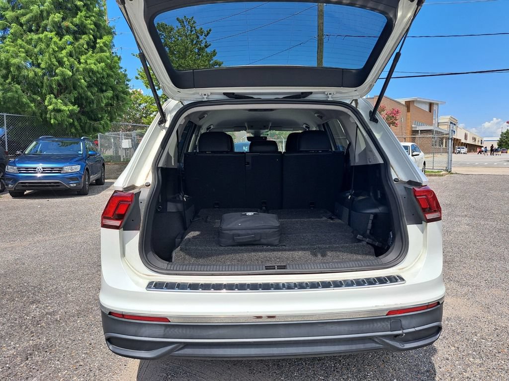 Used 2023 Volkswagen Tiguan SE FWD image 24