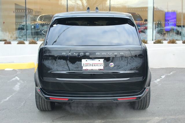 Used 2023 Land Rover Range Rover SE image 7