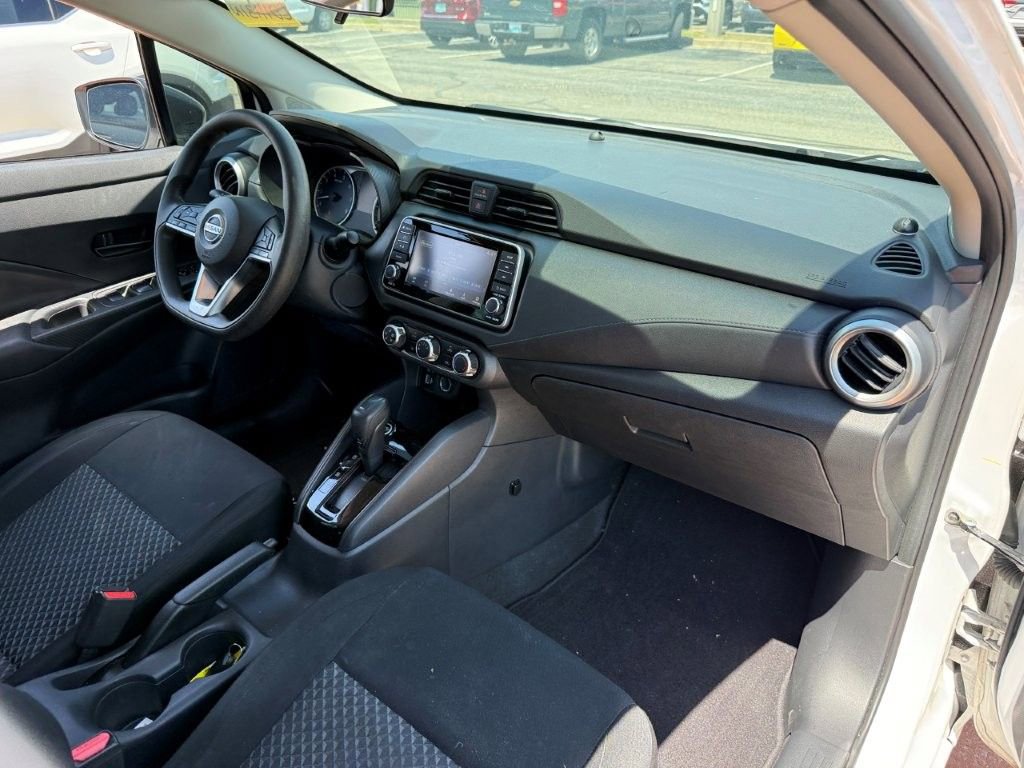 Used 2021 Nissan Versa S FWD image 19