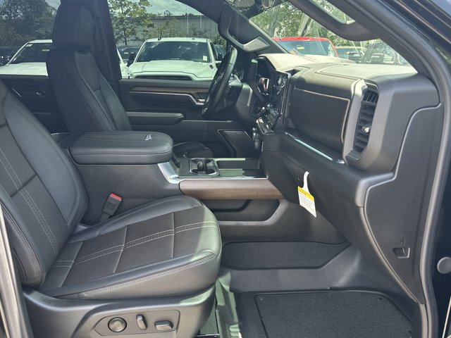 Used 2024 Chevrolet Silverado 2500 High Country w/ High Country Premium Package AWD/4WD image 15