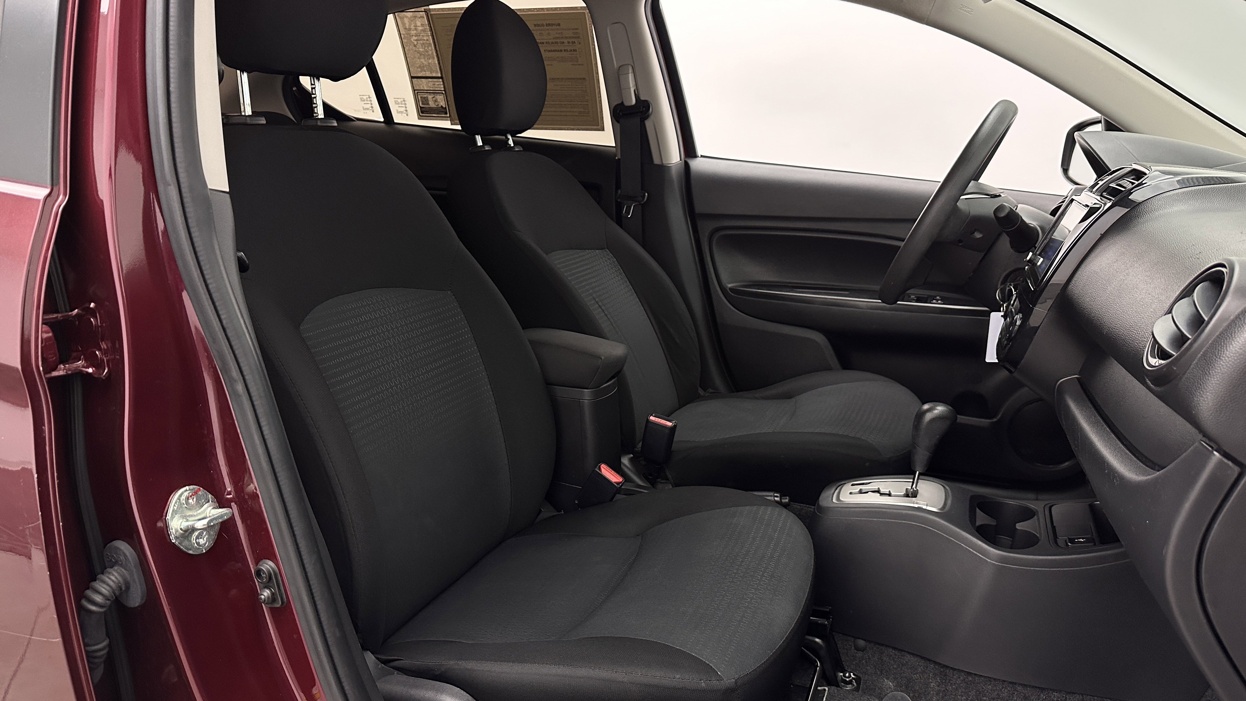 Used 2022 Mitsubishi Mirage G4 LE FWD image 32