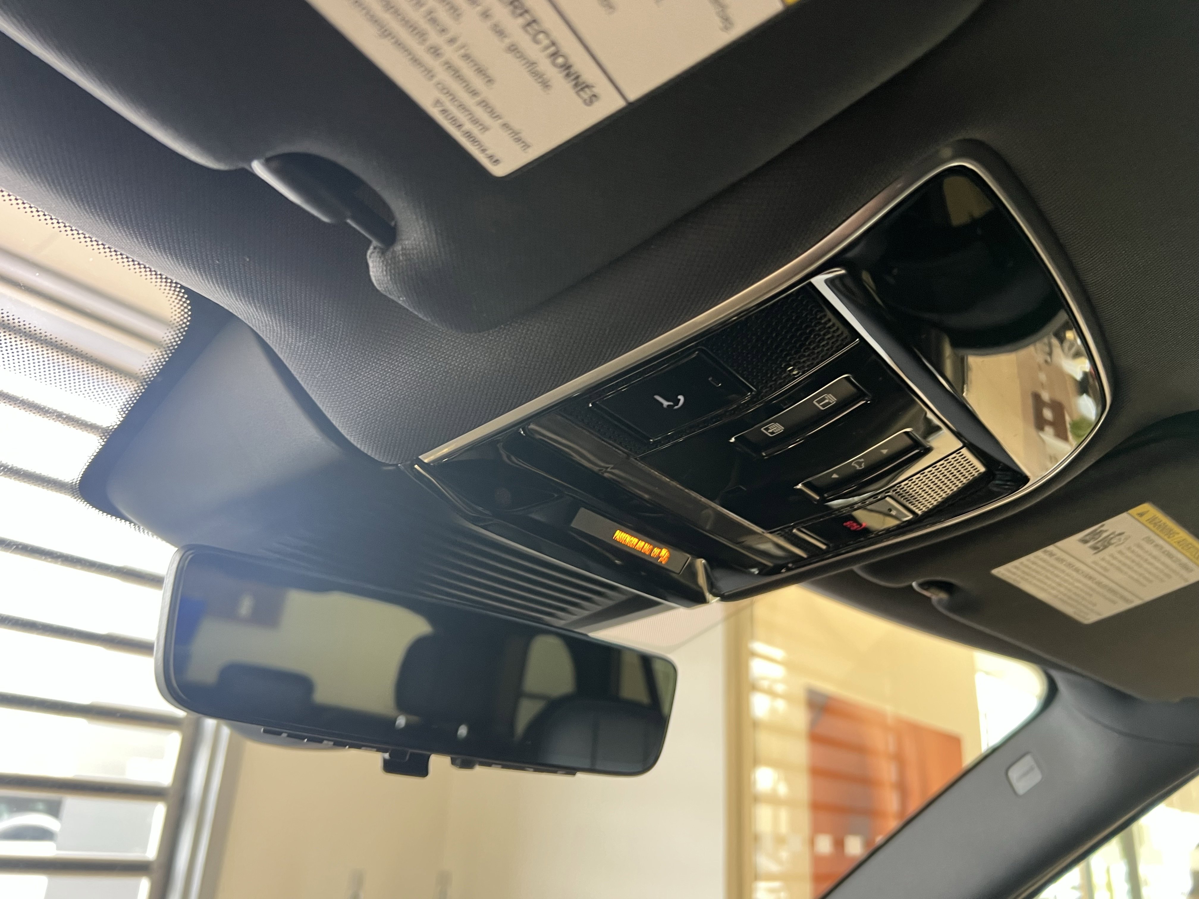 Used 2023 Land Rover Range Rover SE image 22