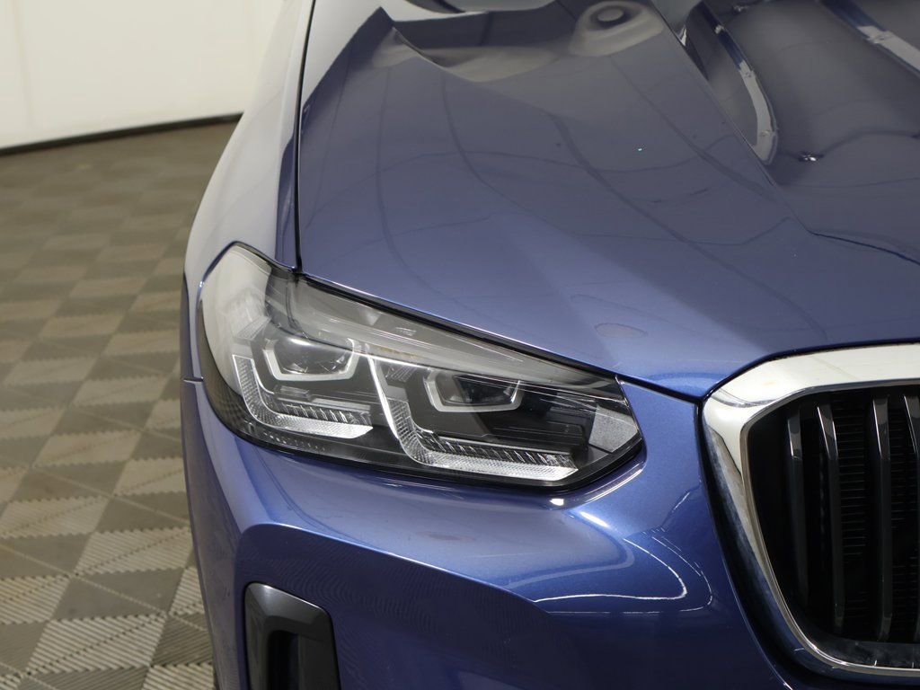 Used 2025 BMW X4 M40i w/ Premium Enhanced Package image 17