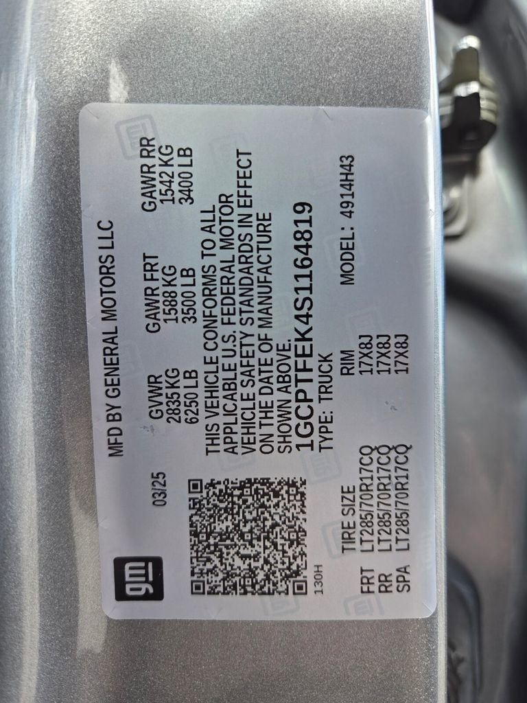 Used 2025 Chevrolet Colorado ZR2 w/ Technology Package image 20