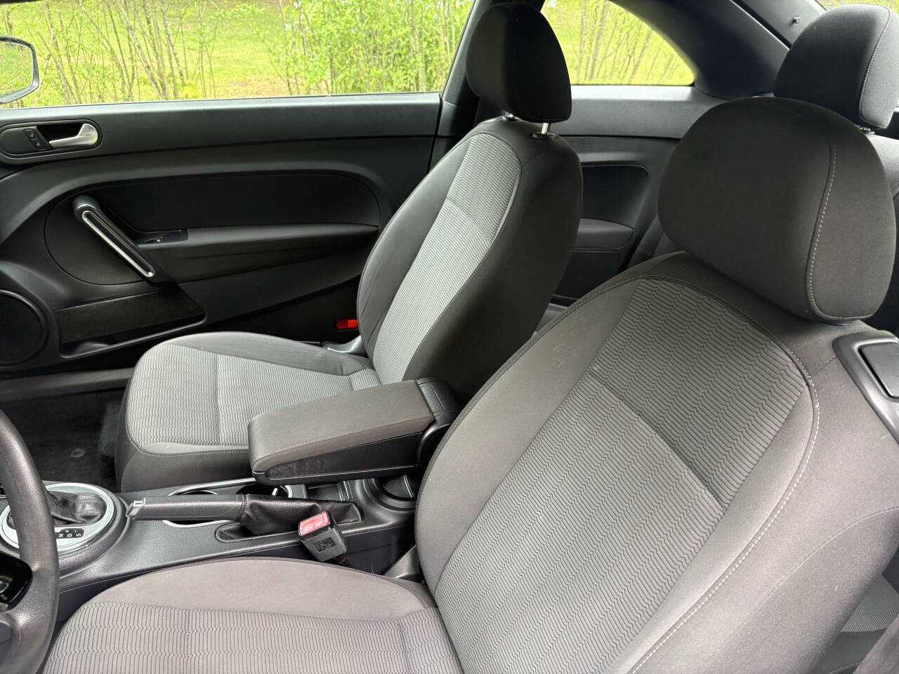 Used 2014 Volkswagen Beetle 1.8T FWD image 19