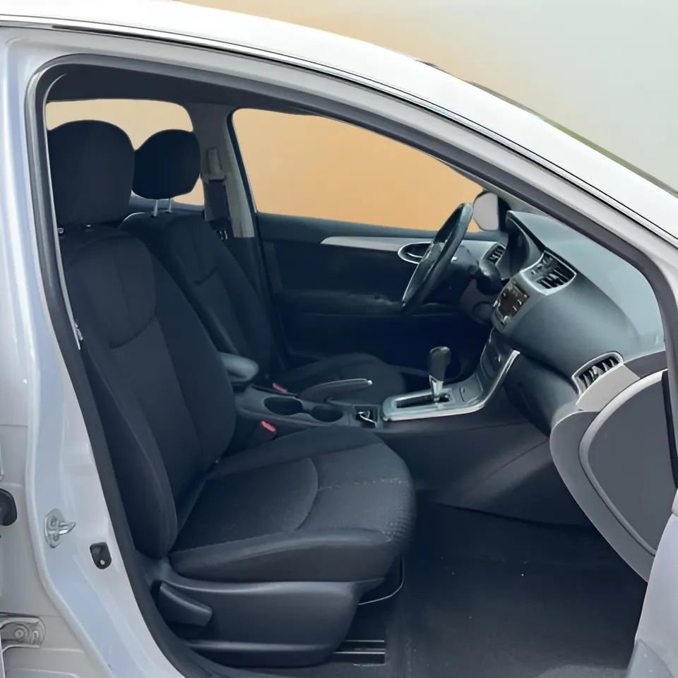 Used 2013 Nissan Sentra SR w/ Driver Pkg FWD image 23