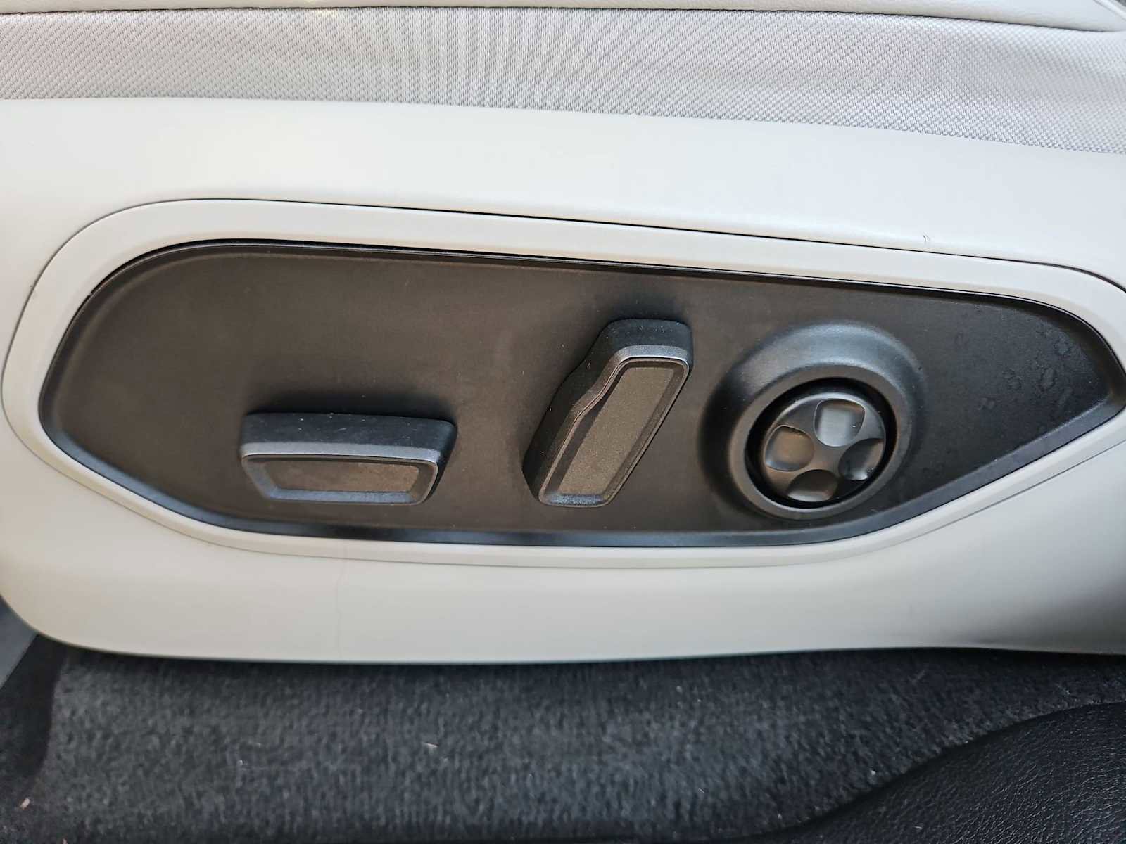 Used 2021 Jeep Grand Cherokee L Overland w/ Trailer Tow Group (B) image 18