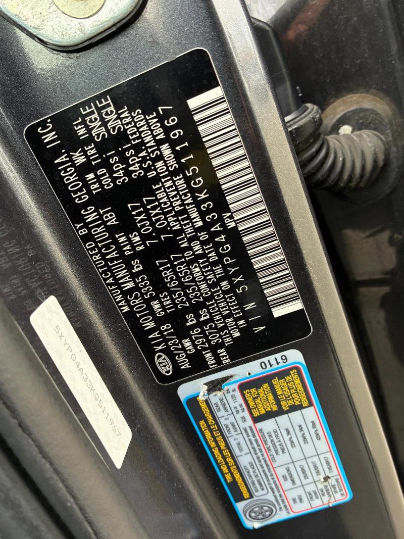 Used 2019 Kia Sorento LX image 18