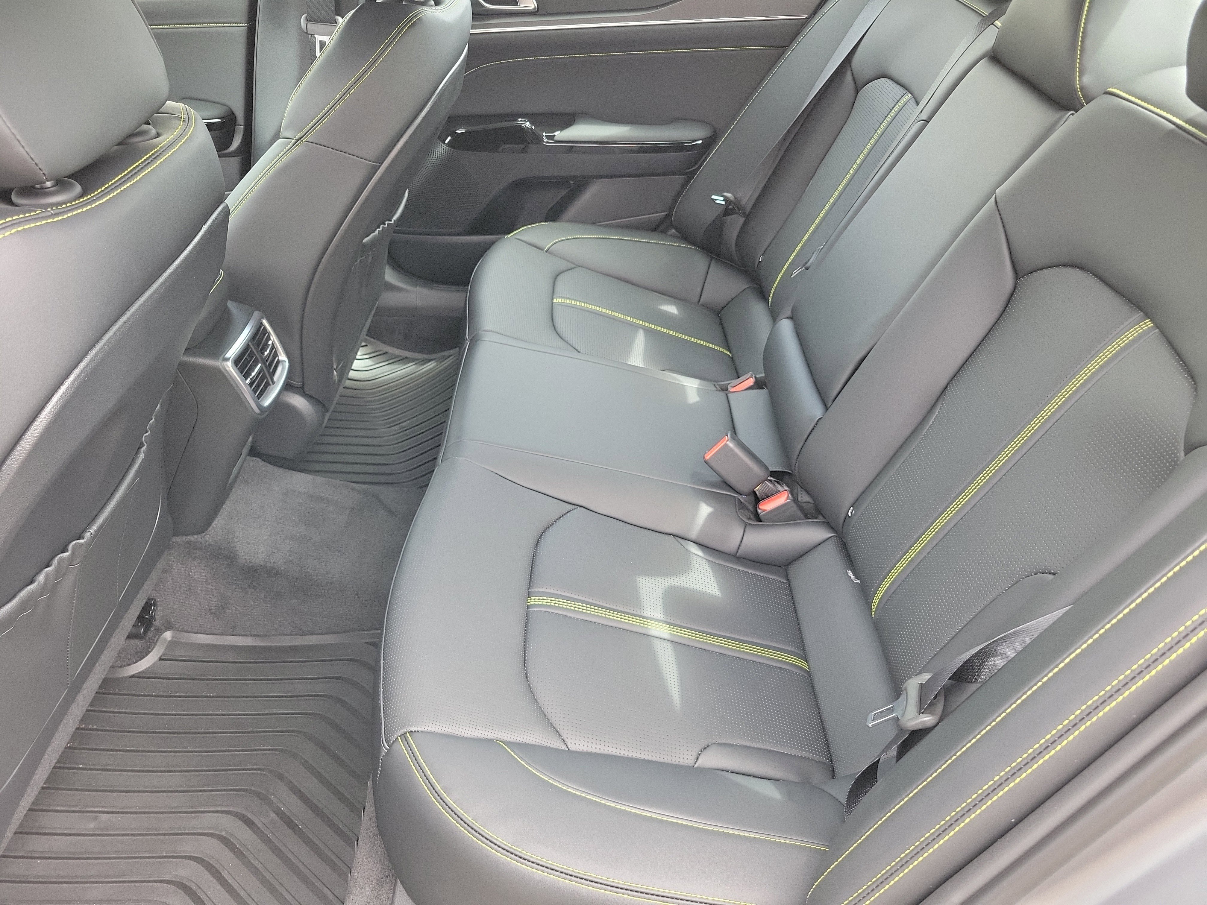 New 2026 Kia K5 GT image 6