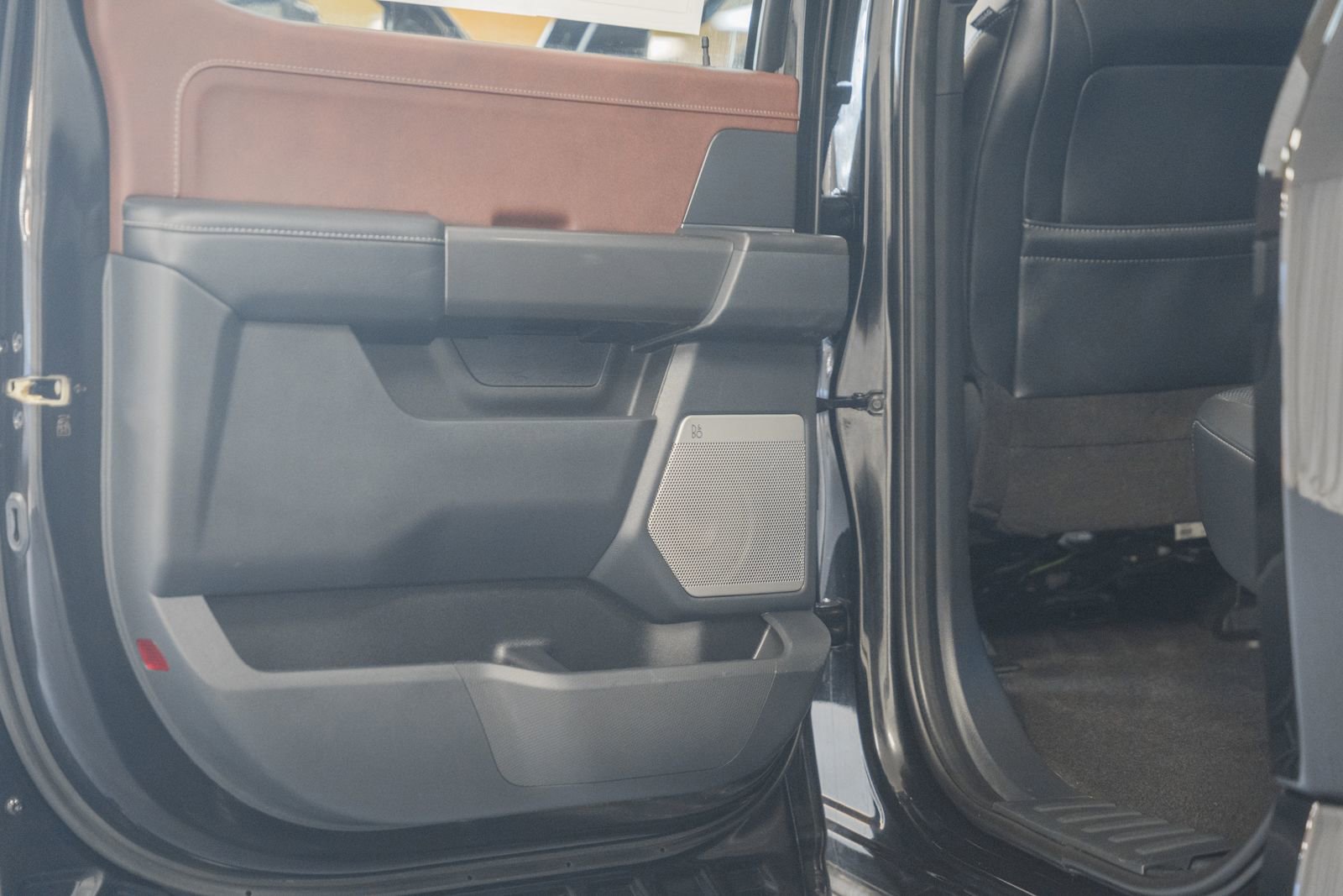 Used 2023 Ford F150 Lariat w/ Equipment Group 502A High image 40