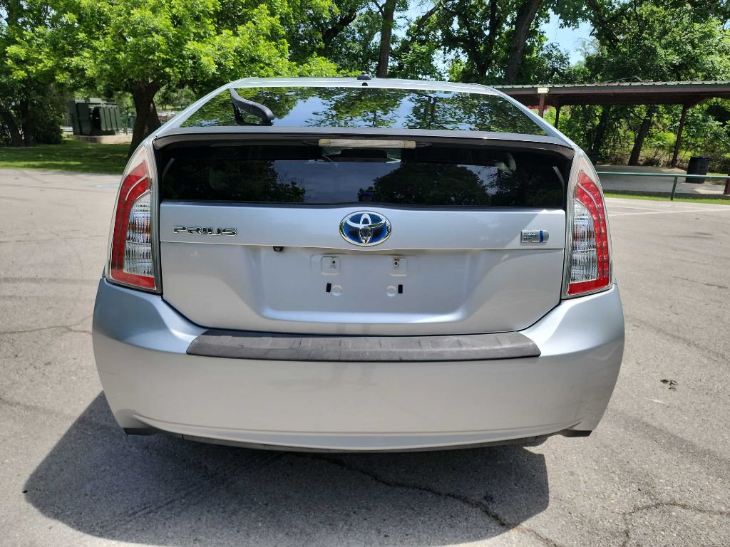 Used 2012 Toyota Prius Three w/ Solar Roof Pkg FWD image 6