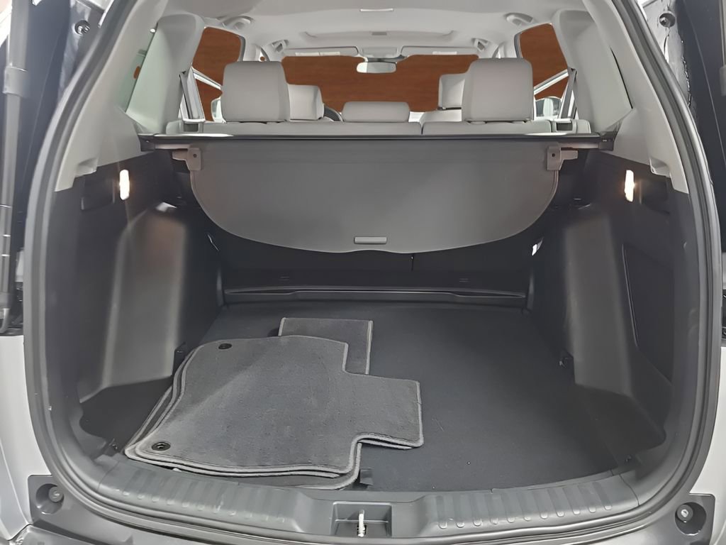 Used 2019 Honda CR-V Touring image 16