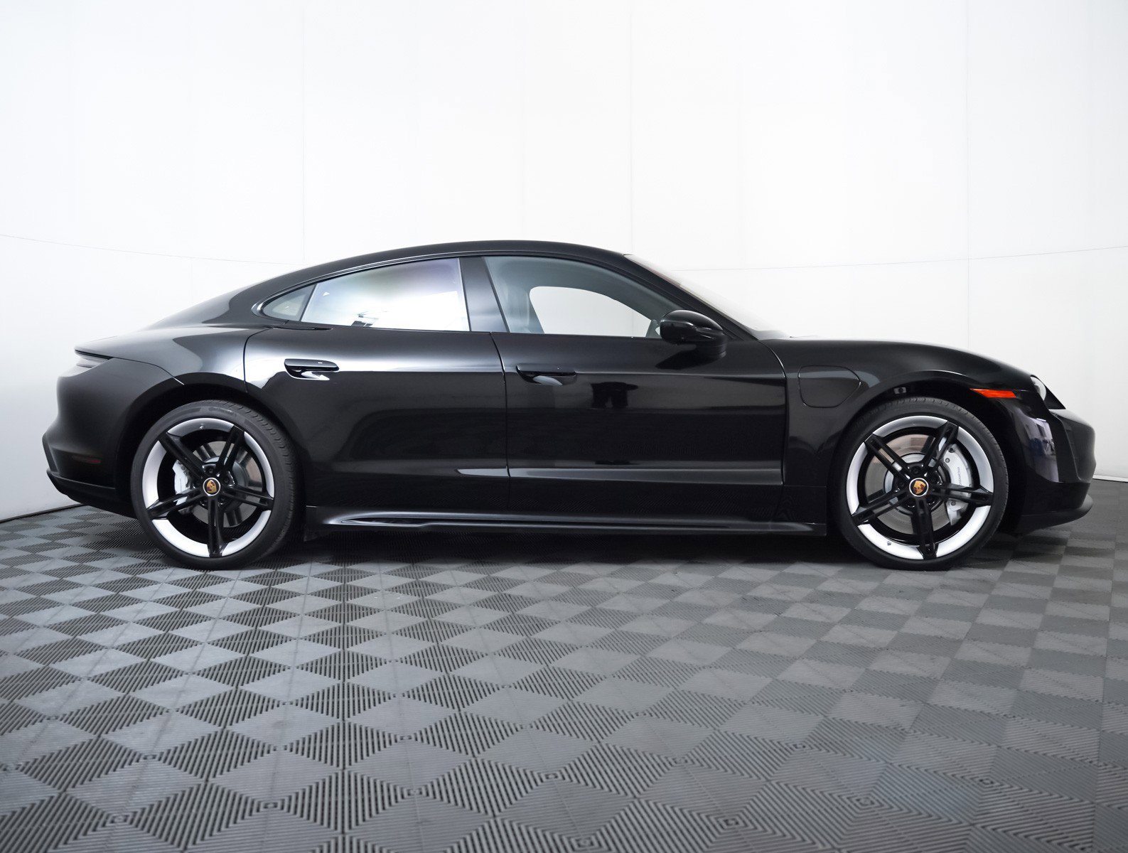 Certified 2024 Porsche Taycan GTS w/ Premium Package (P6U) image 9