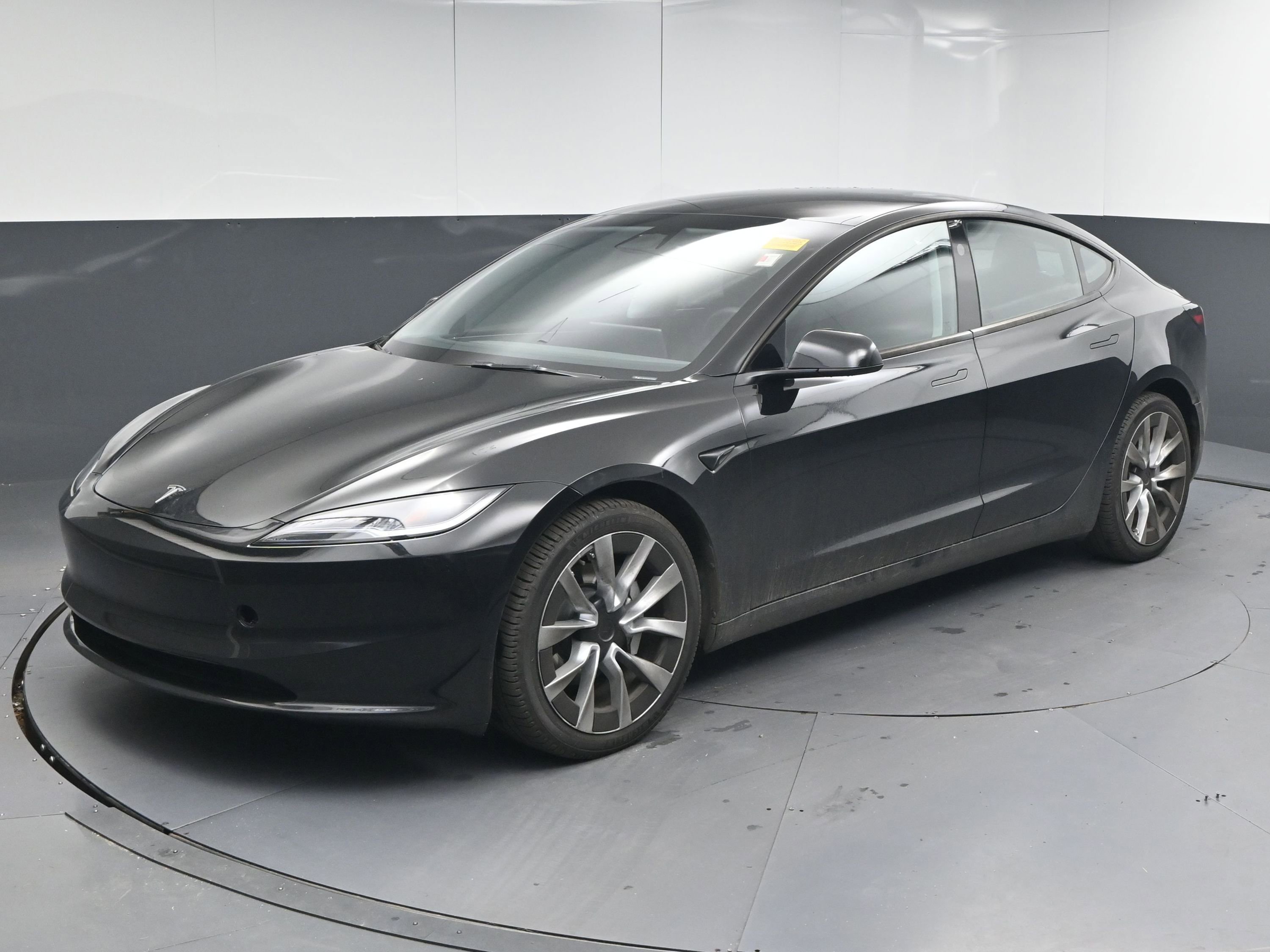 Used 2024 Tesla Model 3 Base image 4