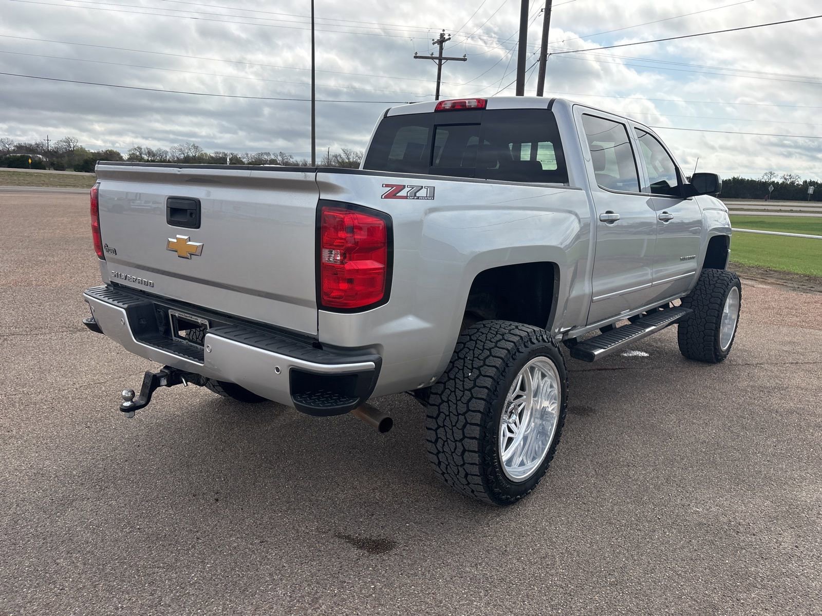 Used 2018 Chevrolet Silverado 1500 LT w/ All Star Edition image 6