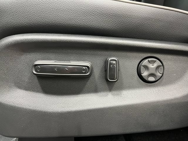New 2026 Honda Odyssey Touring image 13