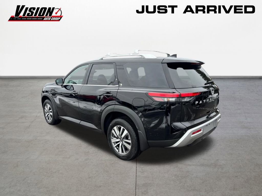New 2025 Nissan Pathfinder SL image 7