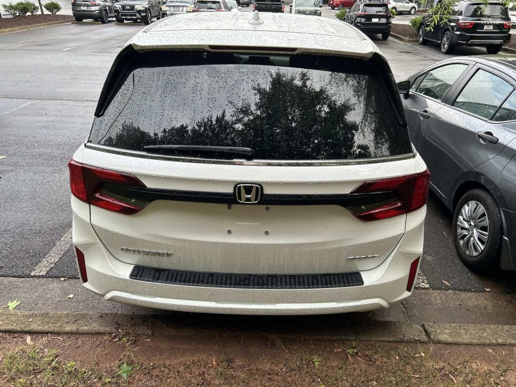 Used 2025 Honda Odyssey Sport-L image 4